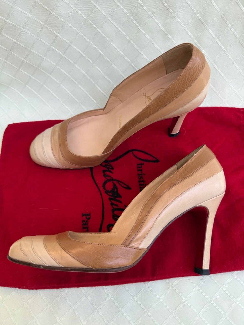 Vintage Christian Louboutin Two-Tone Tan and Cream Leather Pumps with Dust Bag